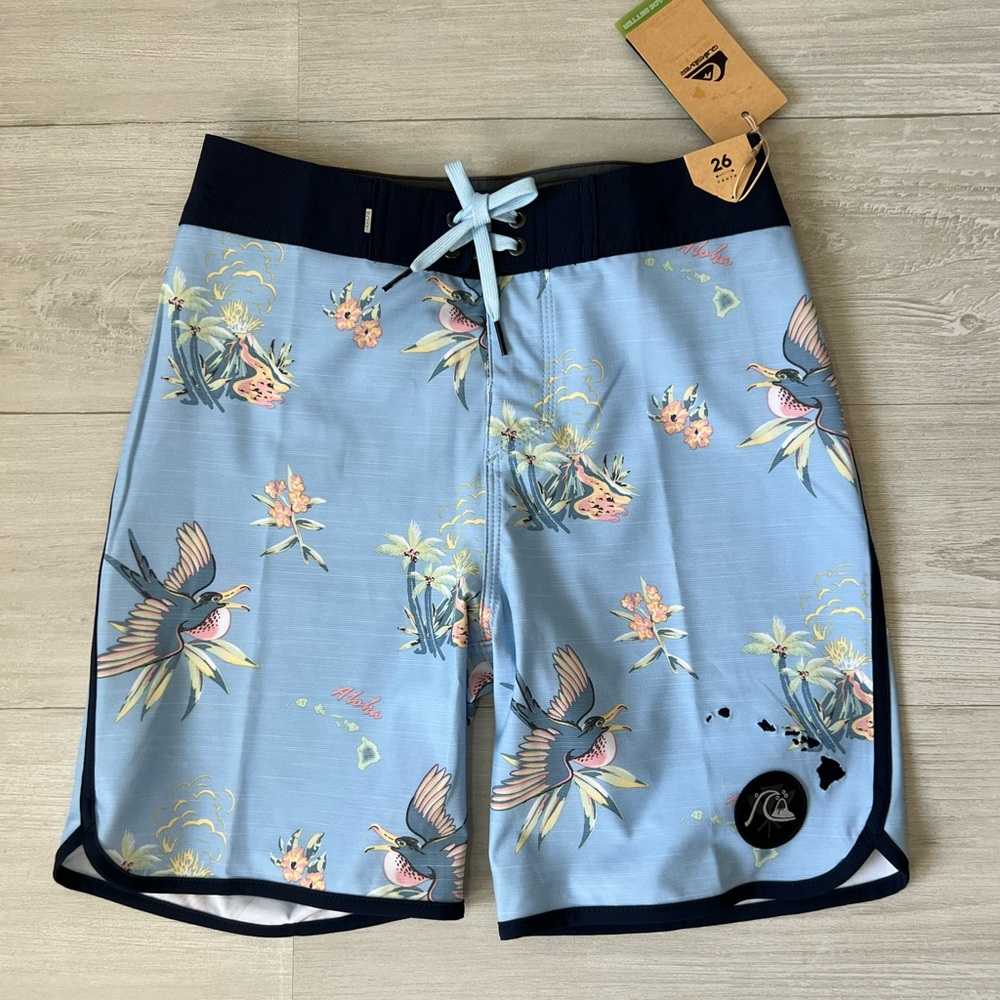 NWT QuickSilver Boys Swim Shorts (26)